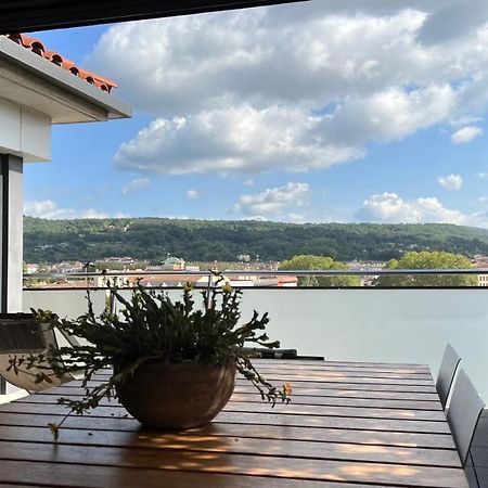 Atico De Diseno Con Terraza En El Centro De Olot Lejlighed Eksteriør billede