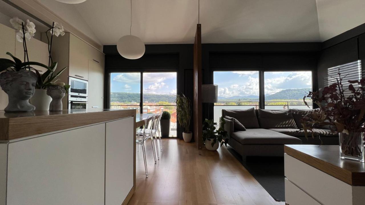 Atico De Diseno Con Terraza En El Centro De Olot Lejlighed Eksteriør billede